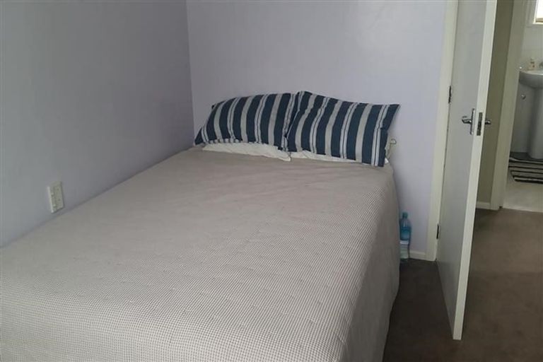 Photo of property in 37 Shirley Avenue, Papakura, 2110