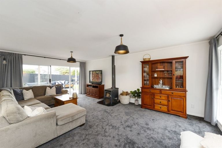 Photo of property in 23b Pahiatua Street, Hokowhitu, Palmerston North, 4410