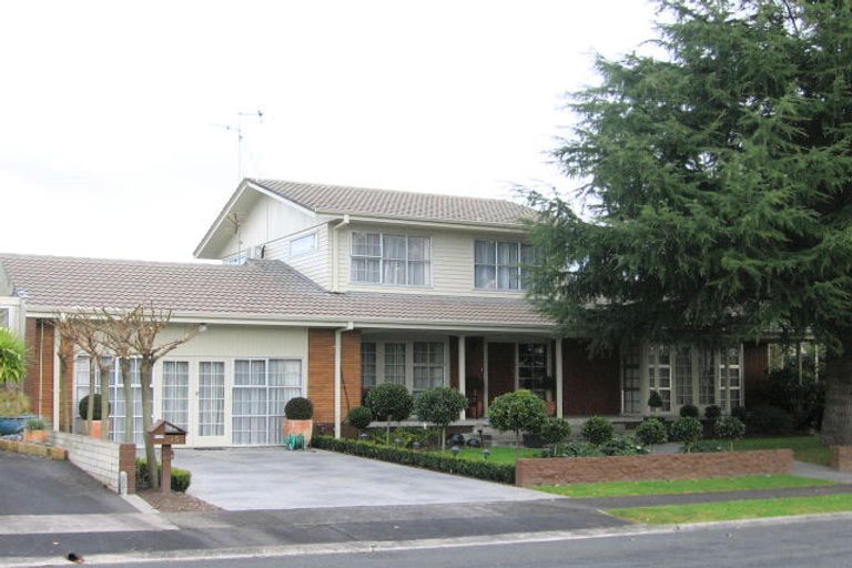 Photo of property in 15 Wilfred Street, St Andrews, Hamilton, 3200