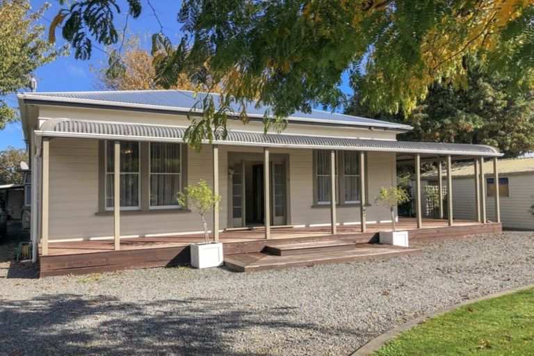 Photo of property in 5 Clifton Avenue, Carterton, 5713