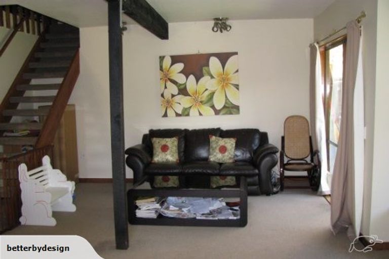 Photo of property in 8 Swadel Way, Karori, Wellington, 6012