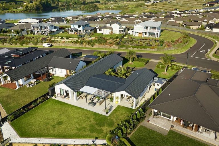 Photo of property in 69 Lynley Park Drive, Omokoroa, 3114