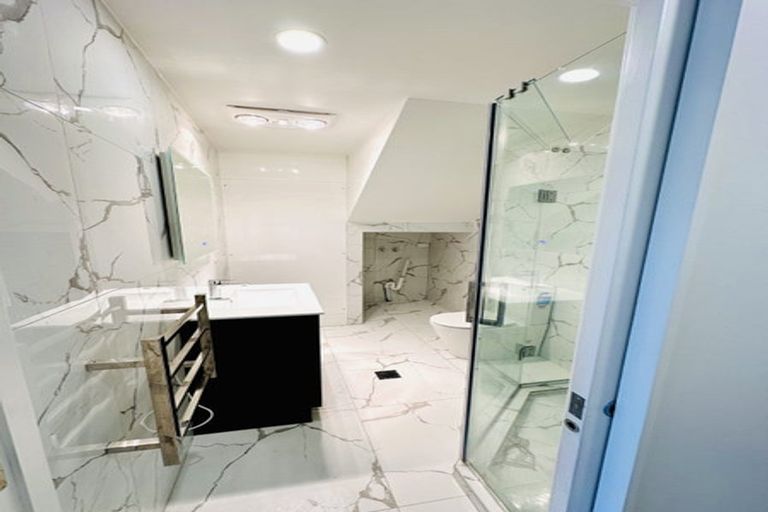 Photo of property in 51b Glendene Avenue, Glendene, Auckland, 0602