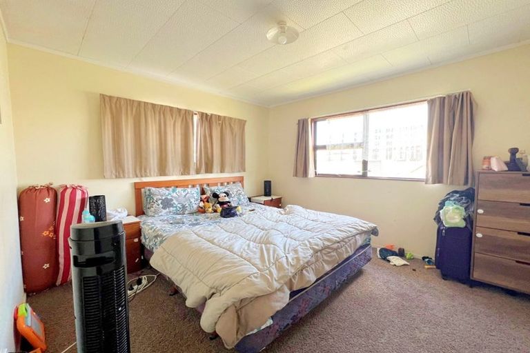 Photo of property in 69a Kahikatea Drive, Melville, Hamilton, 3206