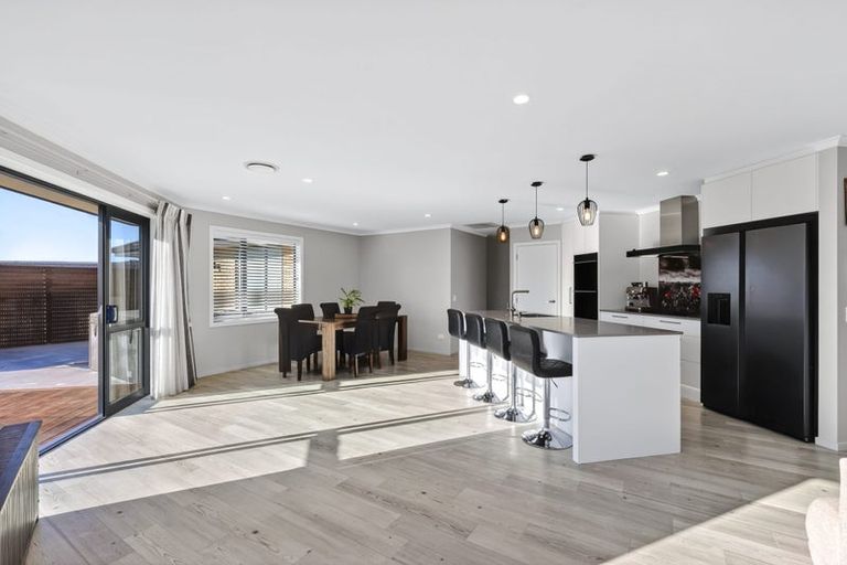 Photo of property in 14 Huntaway Close, Stoke, Nelson, 7011