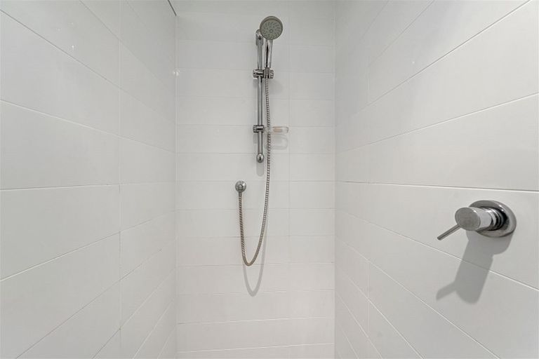 Photo of property in Piermont Apartments, 7f/82 Cable Street, Te Aro, Wellington, 6011