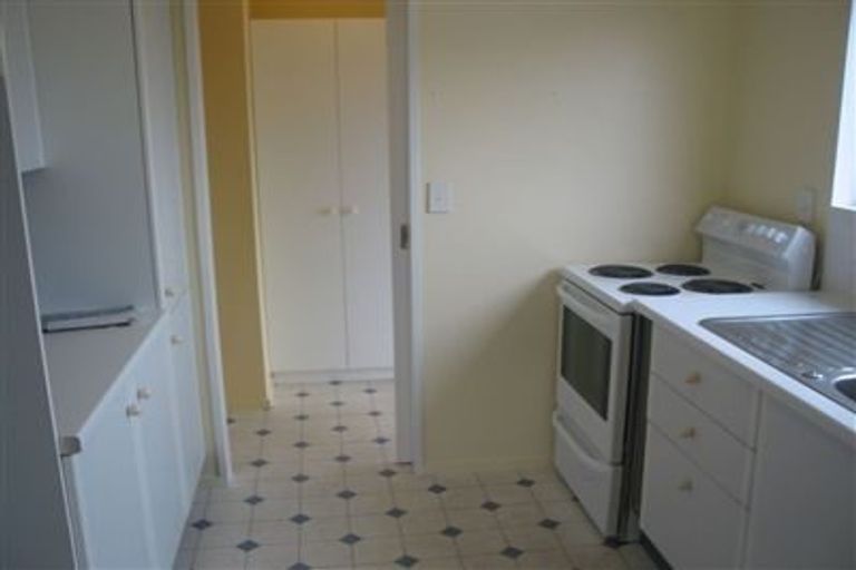 Photo of property in 2/7 Gordon Avenue, Forrest Hill, Auckland, 0620