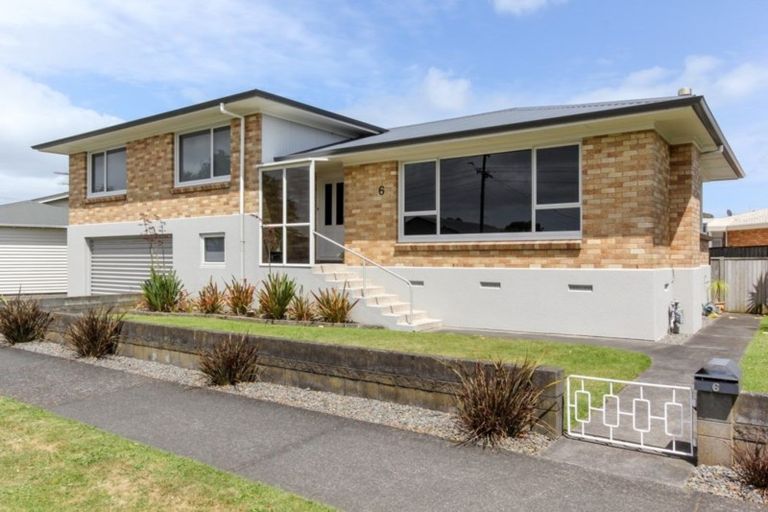 Photo of property in 6 Normanby Street, Fitzroy, New Plymouth, 4312