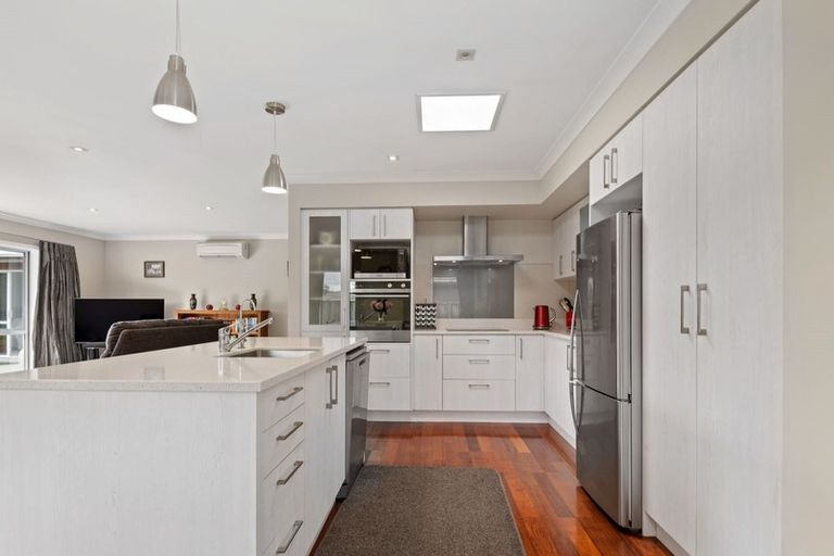 Photo of property in 16 Holden Avenue, Holdens Bay, Rotorua, 3010