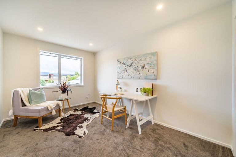 Photo of property in 64 Riverstone Drive, Riverstone Terraces, Upper Hutt, 5018