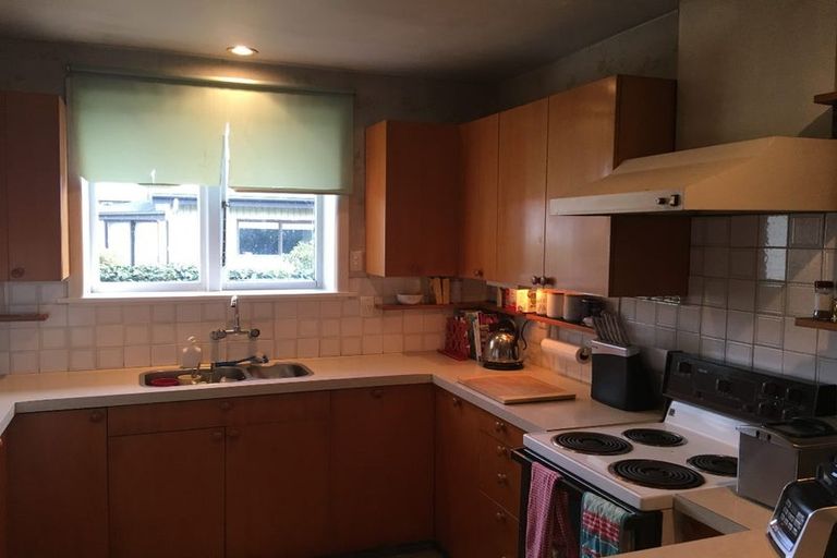 Photo of property in 117 Avonhead Road, Avonhead, Christchurch, 8042