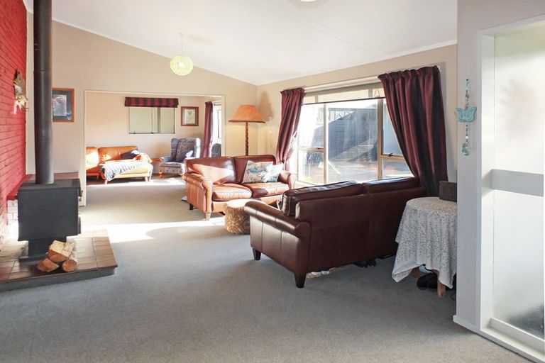 Photo of property in 60 Nash Parade, Foxton Beach, Foxton, 4815