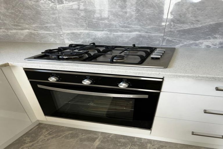 Photo of property in 65 Sunvue Road, Glen Eden, Auckland, 0602