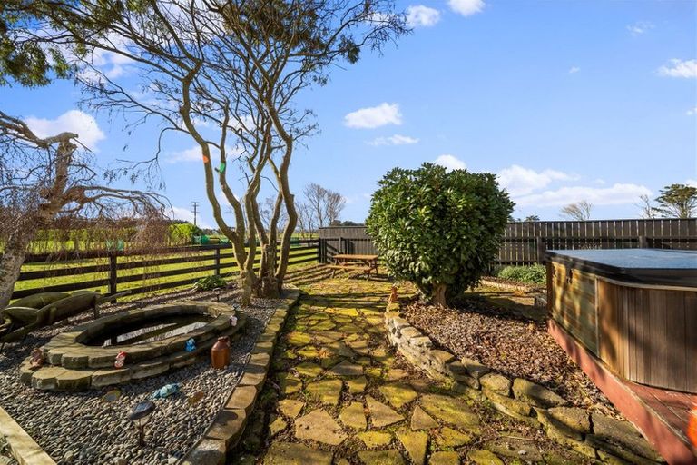 Photo of property in 1 Butler Street, Normanby, Hawera, 4614