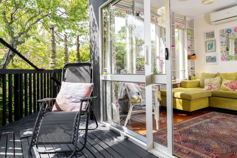 Photo of property in 24 Cross Street, Raglan, 3225