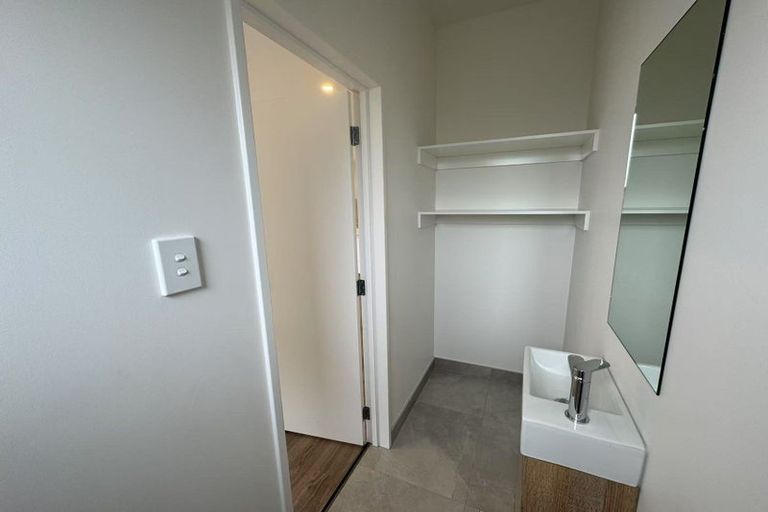 Photo of property in 11a Mawney Road, Henderson, Auckland, 0610