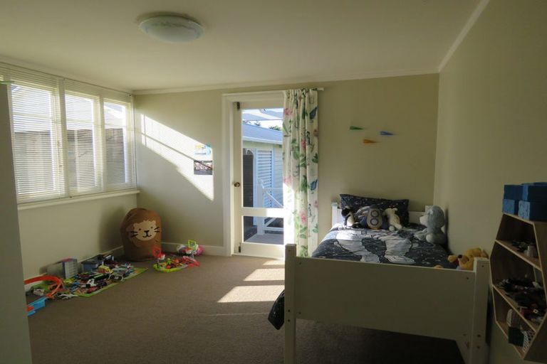Photo of property in 7 Cameron Street, Takapuna, Auckland, 0622