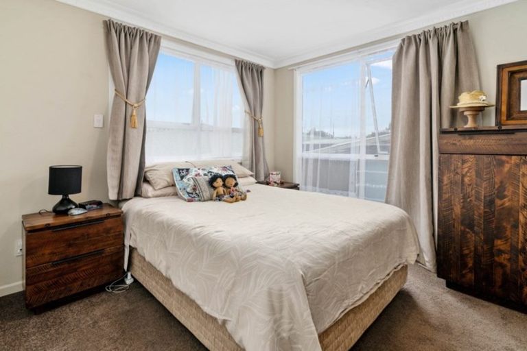 Photo of property in 8 Puweto Street, Selwyn Heights, Rotorua, 3015