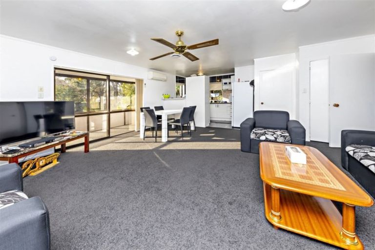 Photo of property in 3/40 Great South Road, Papakura, 2110