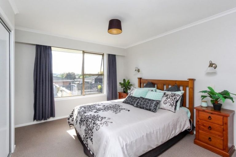Photo of property in 14 Bronte Place, Whalers Gate, New Plymouth, 4310
