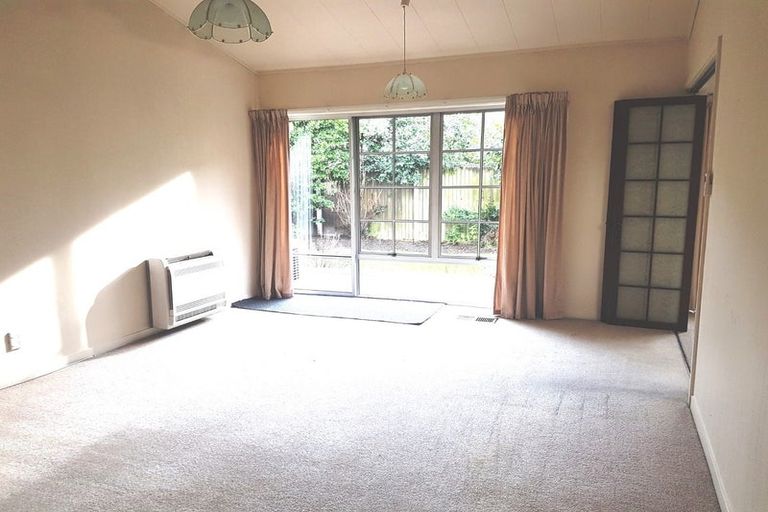 Photo of property in 2/23 Tudor Avenue, Ilam, Christchurch, 8041