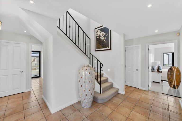 Photo of property in 5 Midway Avenue, Castor Bay, Auckland, 0620