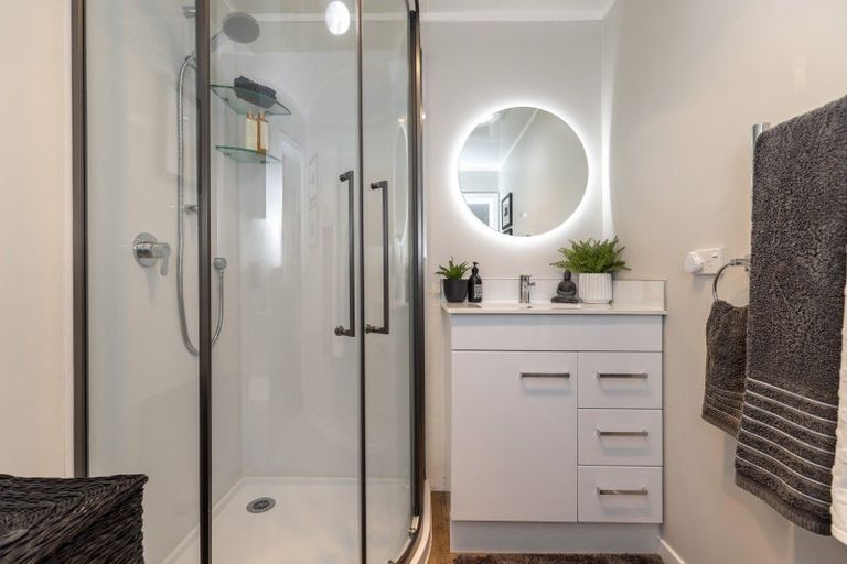 Photo of property in 1a Arawa Street, Raumati Beach, Paraparaumu, 5032