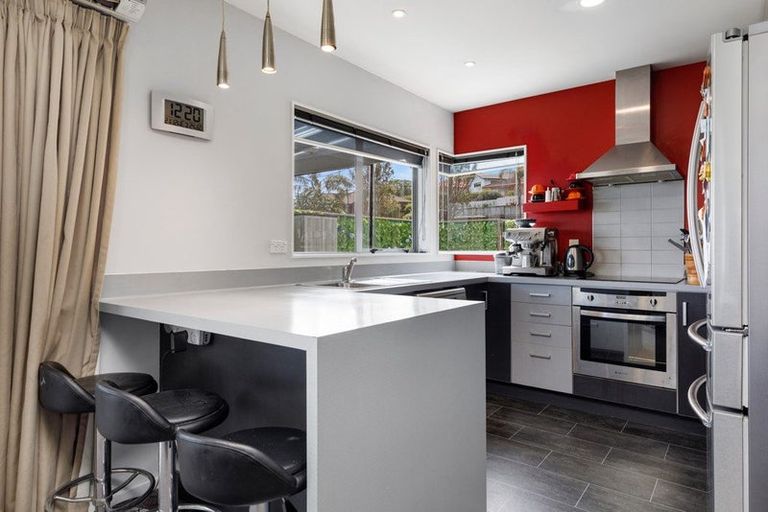 Photo of property in 15 Talbot Place, Welcome Bay, Tauranga, 3112