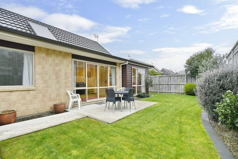 Photo of property in 3 Reeves Road, Rangiora, 7400