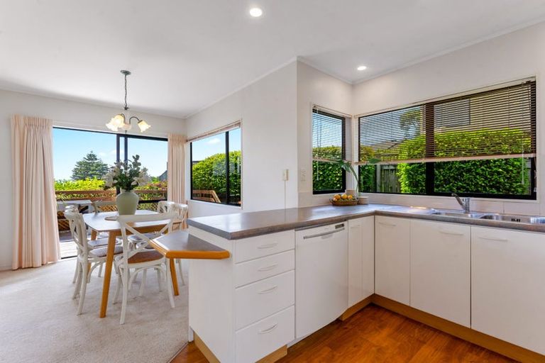 Photo of property in 49 Waiau Street, Torbay, Auckland, 0630