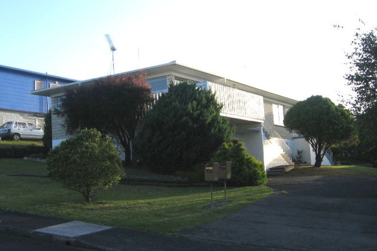 Photo of property in 1/69 Stanaway Street, Hillcrest, Auckland, 0627