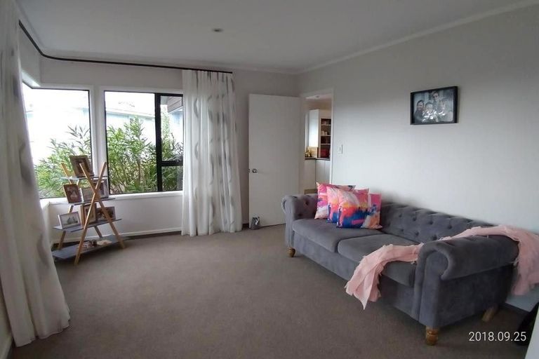 Photo of property in 1/22 Penzance Road, Mairangi Bay, Auckland, 0630