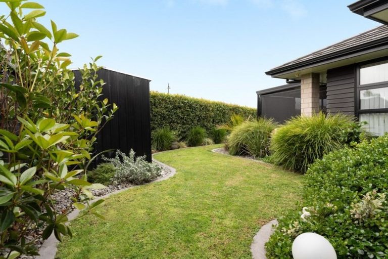 Photo of property in 1 Blanche Road, Papamoa Beach, Papamoa, 3118