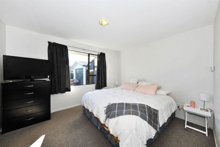 Photo of property in 36a Bevington Street, Avonhead, Christchurch, 8042
