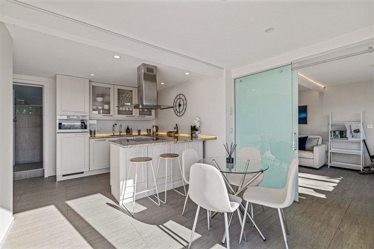 Photo of property in 21 Whareora Terrace, Cashmere, Christchurch, 8022