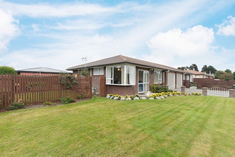 Photo of property in 1/1 Glenbyre Place, Bromley, Christchurch, 8062