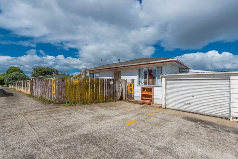 Photo of property in 2/37 John Walker Drive, Manurewa, Auckland, 2102