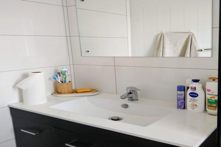 Photo of property in 18 Swiss Avenue, Gonville, Whanganui, 4501