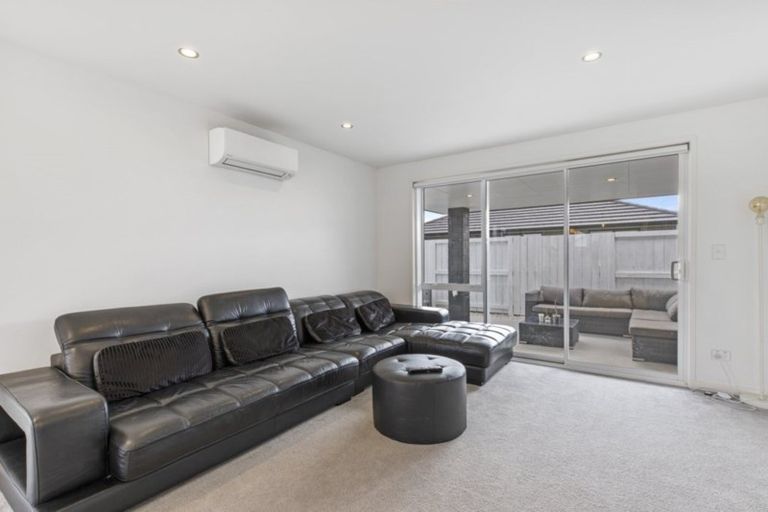 Photo of property in 15 Taioma Close, Papamoa, 3118