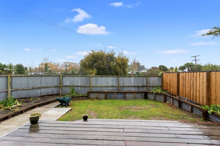 Photo of property in 1 Pine Avenue, Kainga, Christchurch, 8083