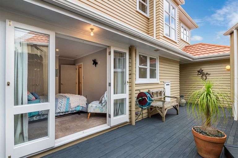 Photo of property in 113 Carlisle Road, Torbay, Auckland, 0632