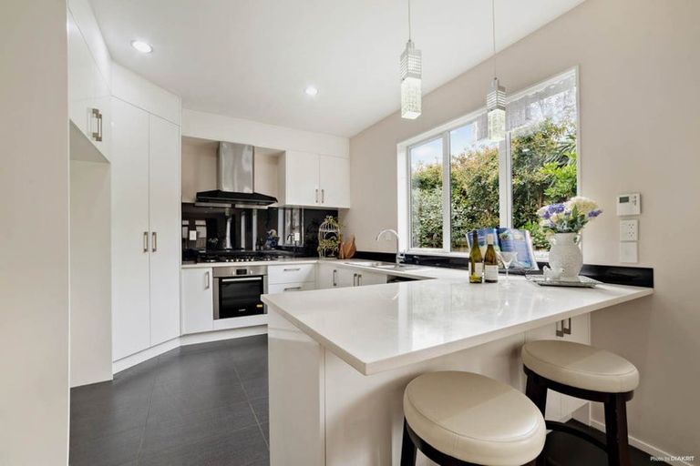 Photo of property in 18a Hart Road, Hauraki, Auckland, 0622