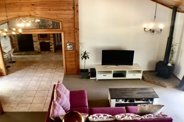 Photo of property in 263 Old North Road, Kumeu, 0892