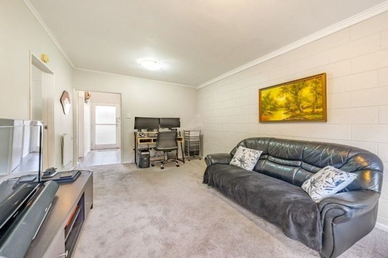 Photo of property in 3/5 Bridge Street, Melling, Lower Hutt, 5010