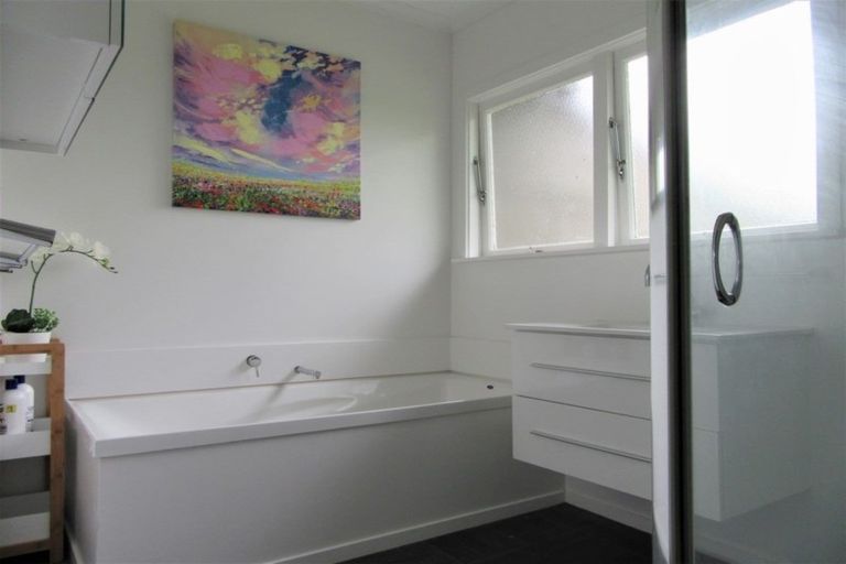 Photo of property in 374 Mangaone Road, Halcombe, Feilding, 4779