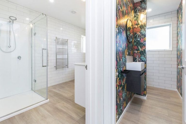 Photo of property in 30 Chateau Drive, Burnside, Christchurch, 8053