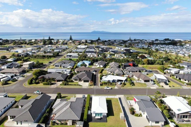 Photo of property in 26 Reel Road, Athenree, Waihi Beach, 3611