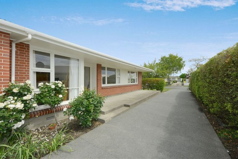 Photo of property in 12 Longmuir Street, Ilam, Christchurch, 8041