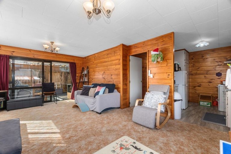 Photo of property in 3a Mountain Road, Morningside, Whangarei, 0110