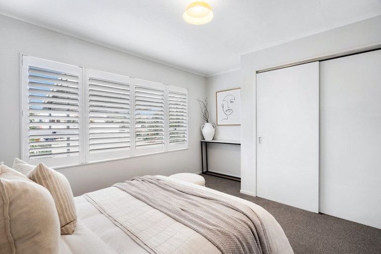 Photo of property in 1 Balmoral Street, Taradale, Napier, 4112